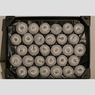 яблоко в парафине с сахаром серебро