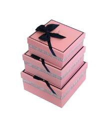Коробки картонные 307-06-20 наб. из 3 квад. Розовые с полоской и бантом (14,5x14,5x6,5-18,5x18,5x9,5