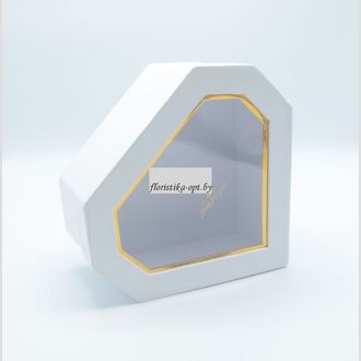 Коробка картонная сердце с окном белая